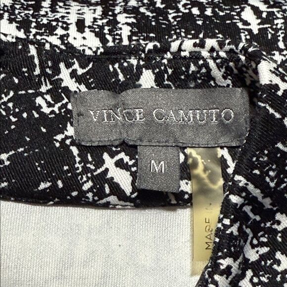 Vince Camuto Cropped Tank Top - Picture 5 of 6